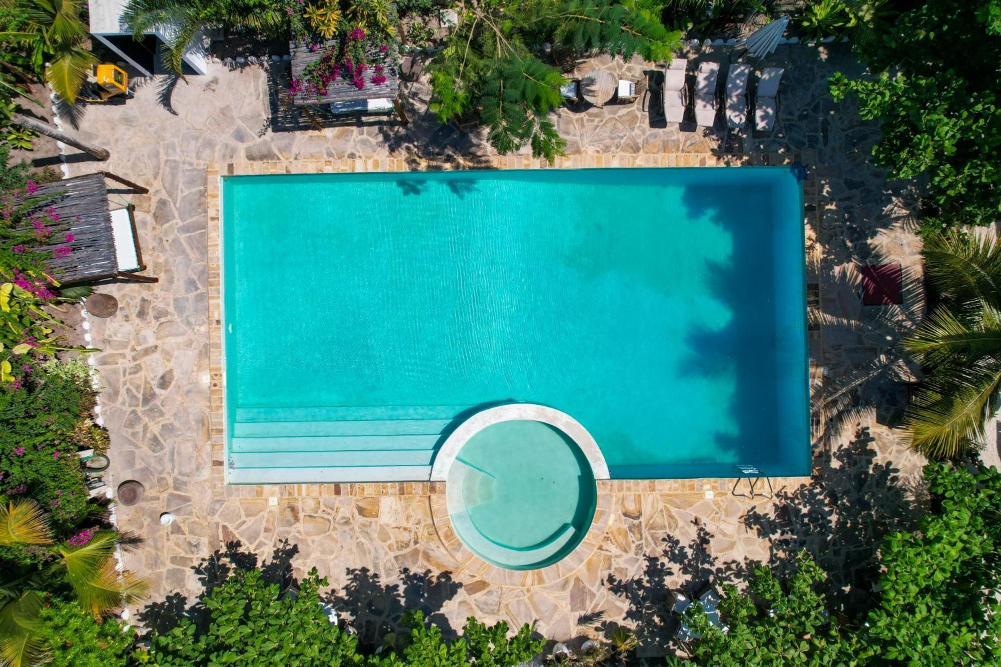 Tropical Boutique Hotel & Resto بينجوي المظهر الخارجي الصورة